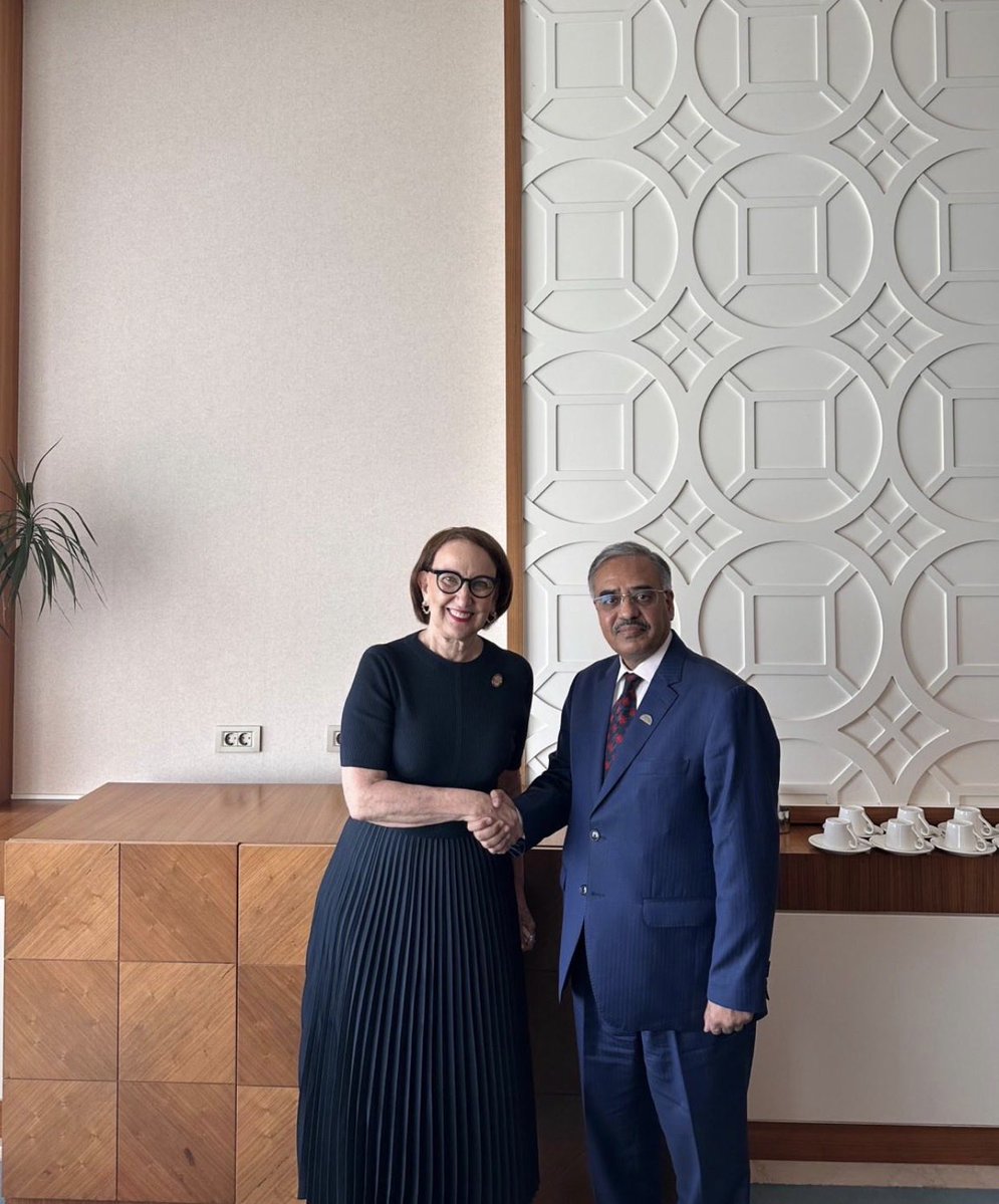 Ambassador Sohail Mahmood meets UNCTAD Secretary-General Rebecca Grynspan to discuss D-8 investment policy-making and digital transformation.