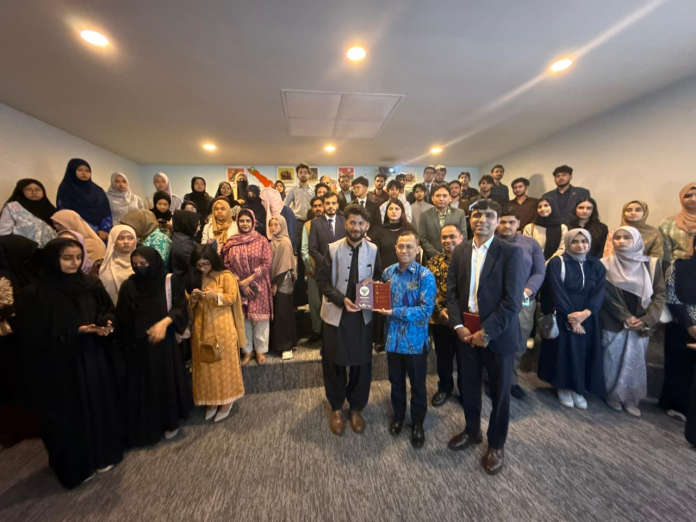Discussion on Indonesia’s D-8 Chairmanship: Bringing Together Students from Indonesia and Pakistan