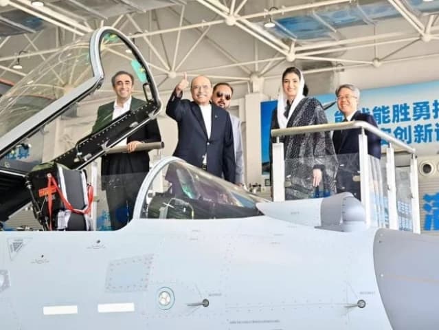Pakistan-China collaboration in defence, aviation to expand