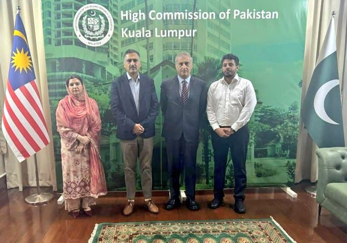 The CEO of Fauji Meat Limited held talks with Pakistan’s High Commissioner to Malaysia to expand halal meat exports to the Malaysian market.