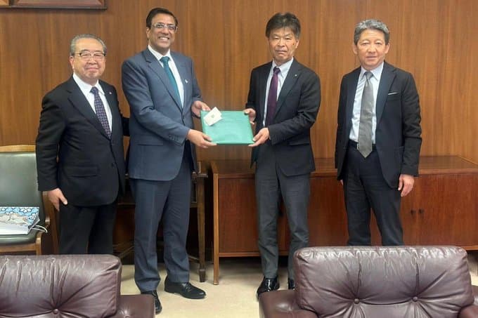 Pakistan’s High Commissioner to Australia met with health regulatory authorities to discuss strengthening bilateral frameworks in the medical and healthcare sectors.