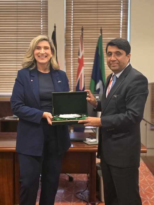 Pakistan’s High Commissioner to Australia, Irfan Shaukat, met with Senator Corinne Mulholland to discuss regional security and the positive role of the Pakistani diaspora.