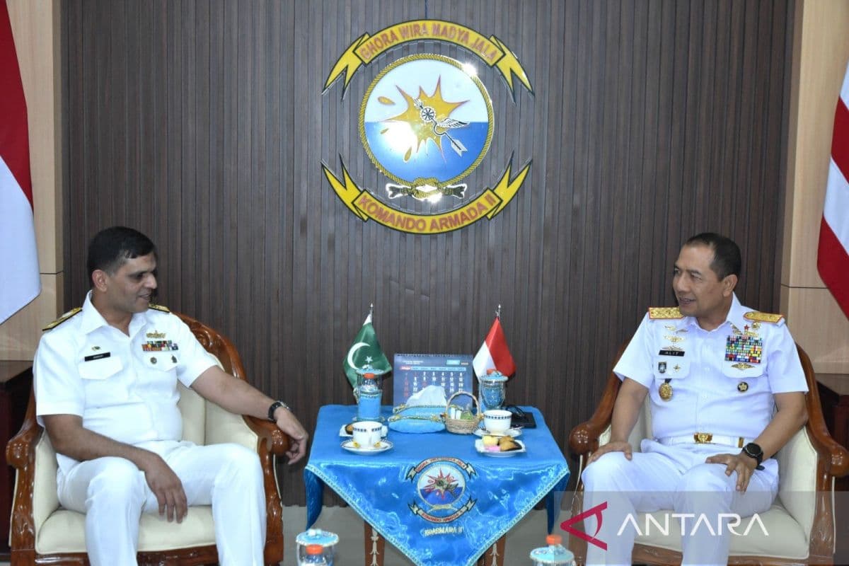 The Indonesian and Pakistani navies have reached an agreement to enhance maritime security collaboration and regional naval stability.