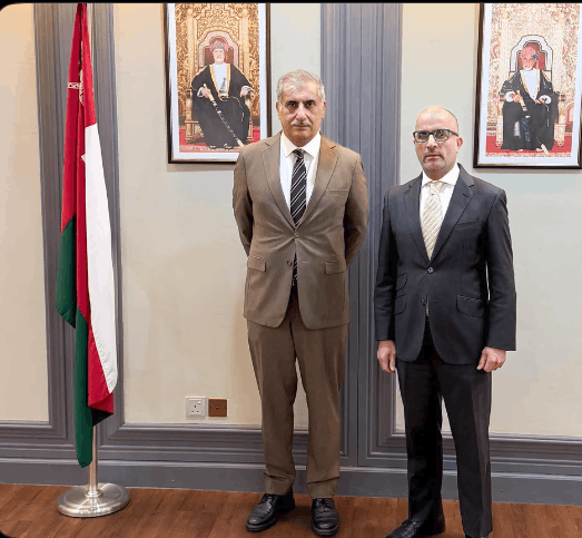 High Commissioner of Pakistan to Malaysia, Ambassador Syed Ahsan Raza Shah bids farewell to Oman’s Ambassador to Malaysia, Sheikh Abbas bin Ibrahim Al-Harthi, upon the conclusion of his tenure in Kuala Lumpur.
