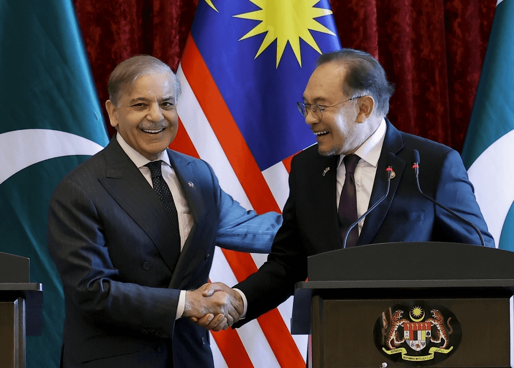 Malaysia, Pakistan to deepen cooperation in defence, aviation, healthcare and cybersecurity