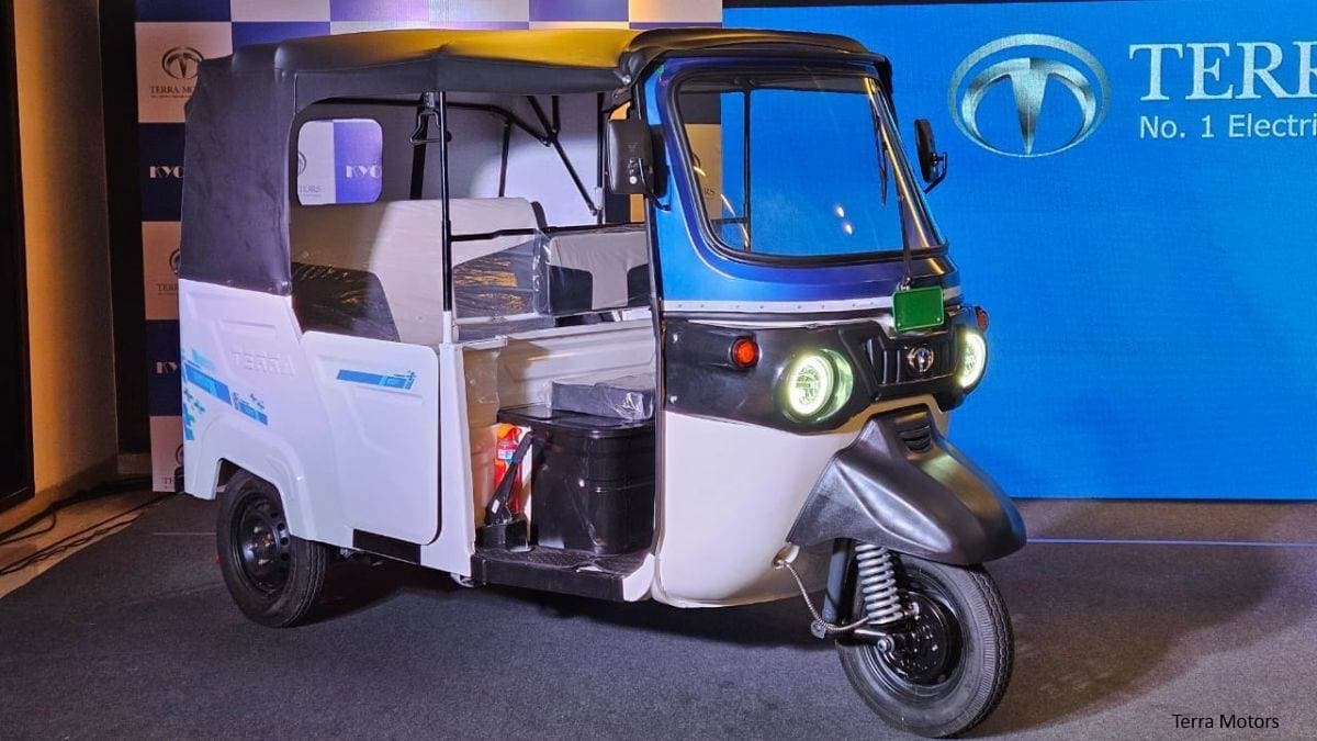 Japan’s Terra Motors Enters Pakistan with Electric Three-Wheeler ‘Kyoro’